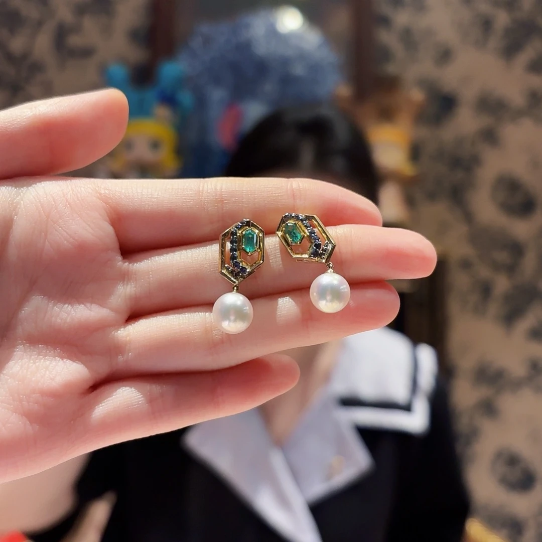 祖母绿18K金镶嵌耳饰