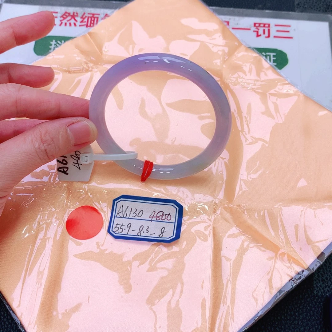 未镶嵌手镯翡翠缅甸翡翠手镯