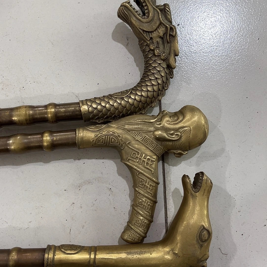 郑***萌闪电购铜摆件工艺品
