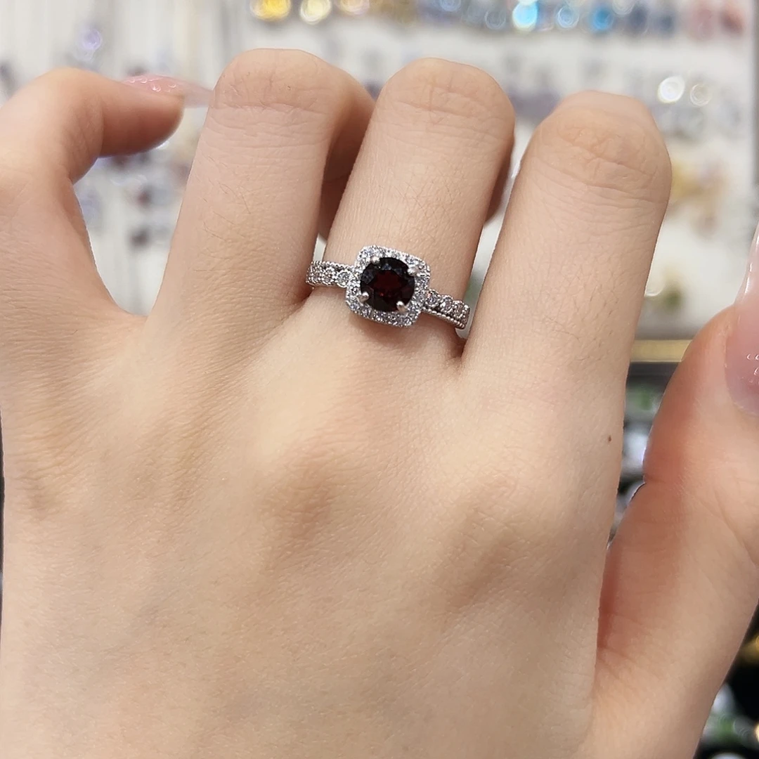 银S925镶嵌戒指石榴石