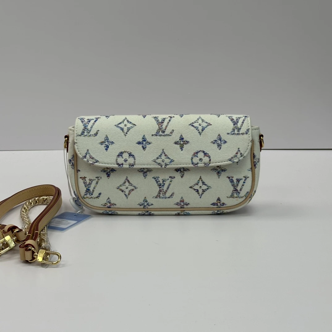 95新 LV 路易威登新款航海系列ivy单肩斜挎链条包 10613