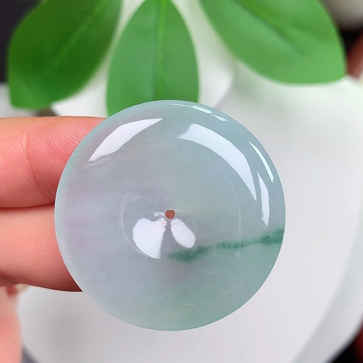 颈饰未镶嵌翡翠平安扣 32.9x5.7mm