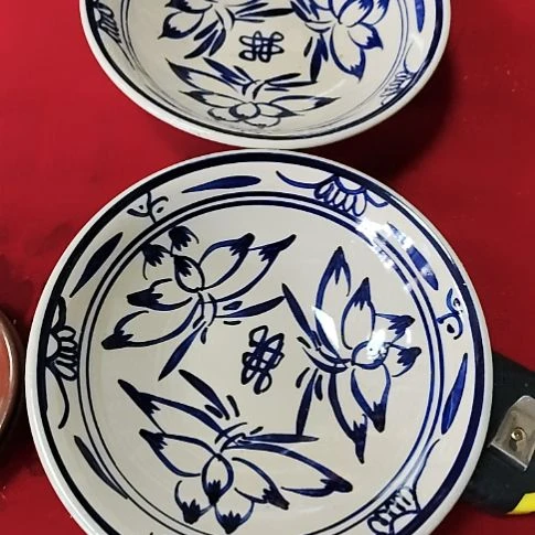 瓷片盘，沙锅，瓷片，瓶，碗，各种沙锅，摆件，