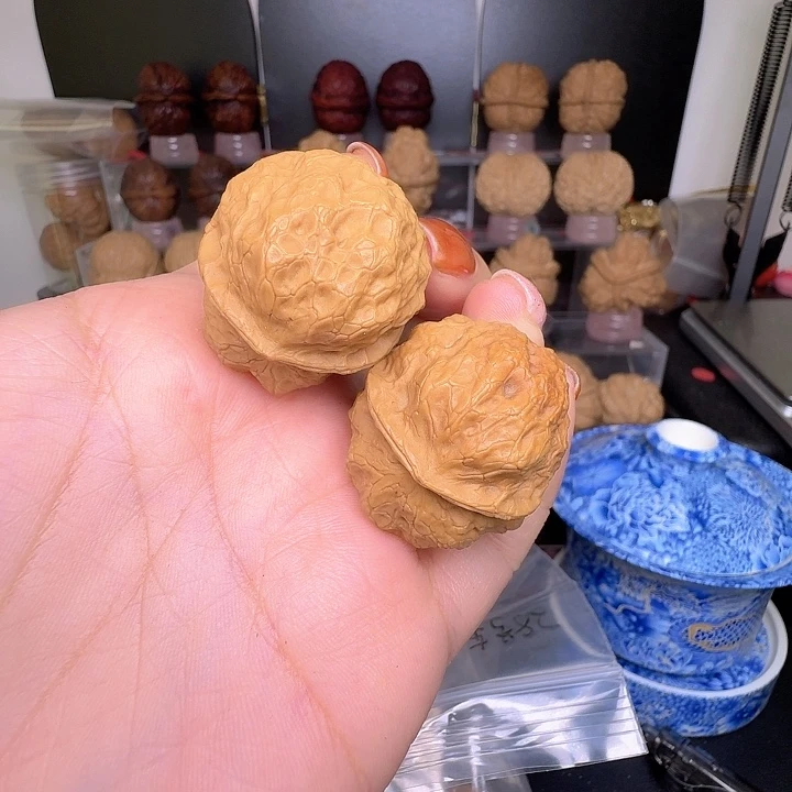 文玩核桃把件14号车33尺寸放漏蛙