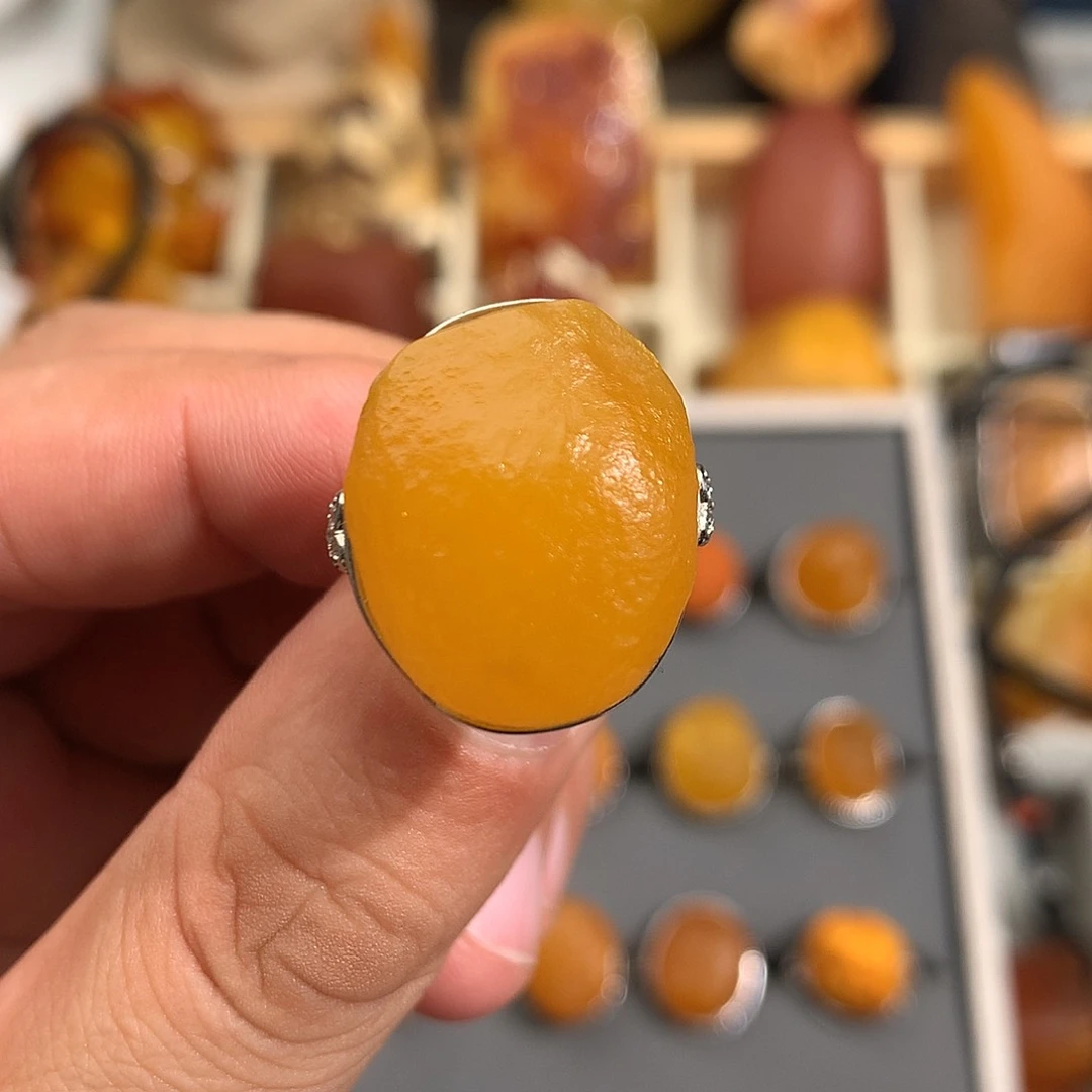 蜜蜡裸石未镶嵌你