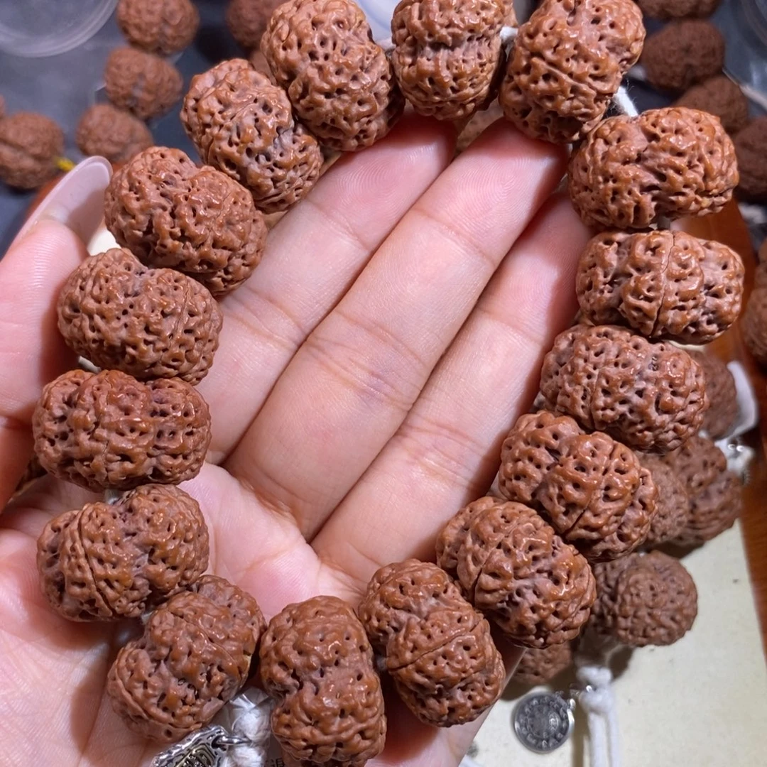 金刚菩提手串梁产区夹板梅花23mm