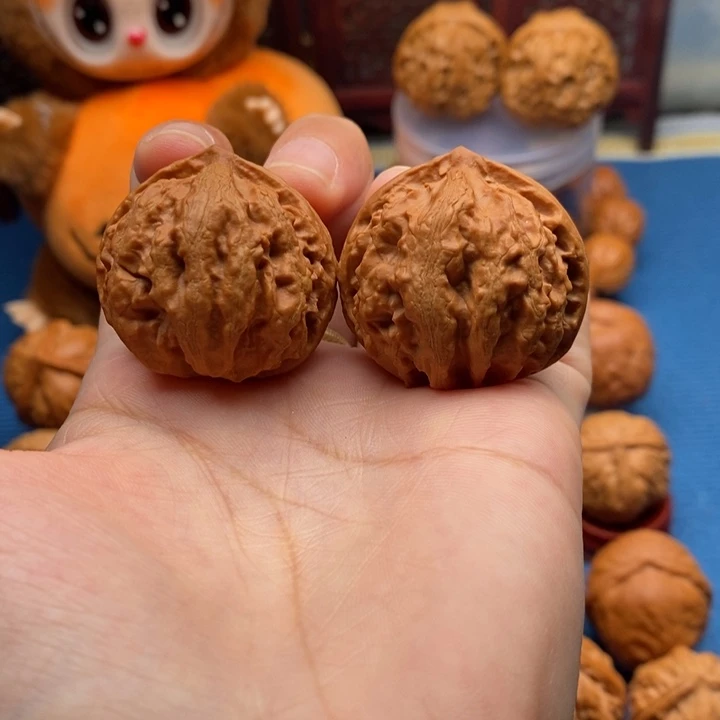 ・***・文玩核桃把件球八棱