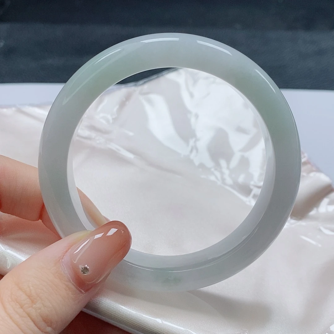 【闪购商品】未镶嵌手镯翡翠411号