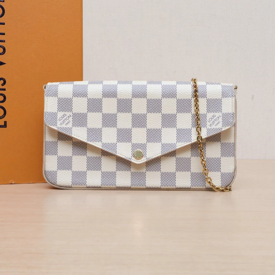 95新 LouisVuitton/路易威登 【娇】斜挎包白棋盘格P225684509