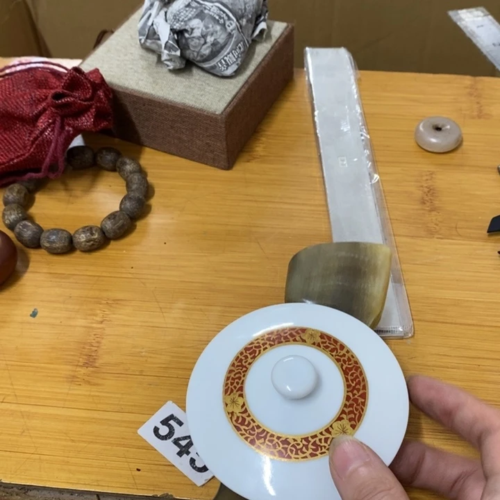 瓷片哈中古工艺品一件