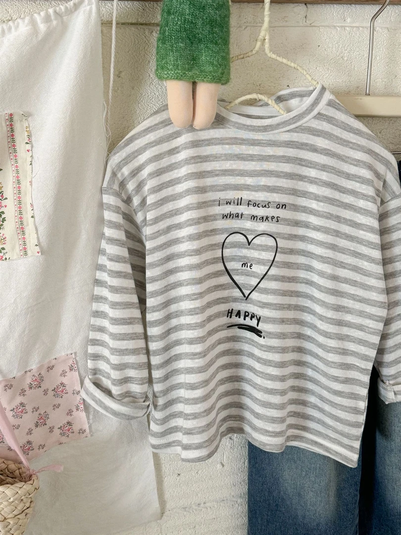 儿童韩版百搭休闲条纹爱心打底衫2025新款女童圆领洋气宽松上衣潮