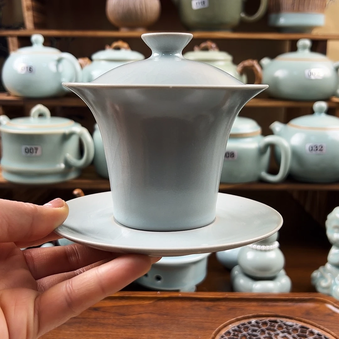 仿古月白三才马蹄手工盖碗