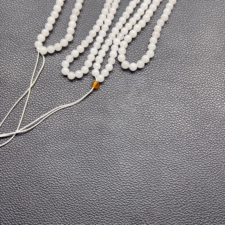 石英质玉未镶嵌颈饰