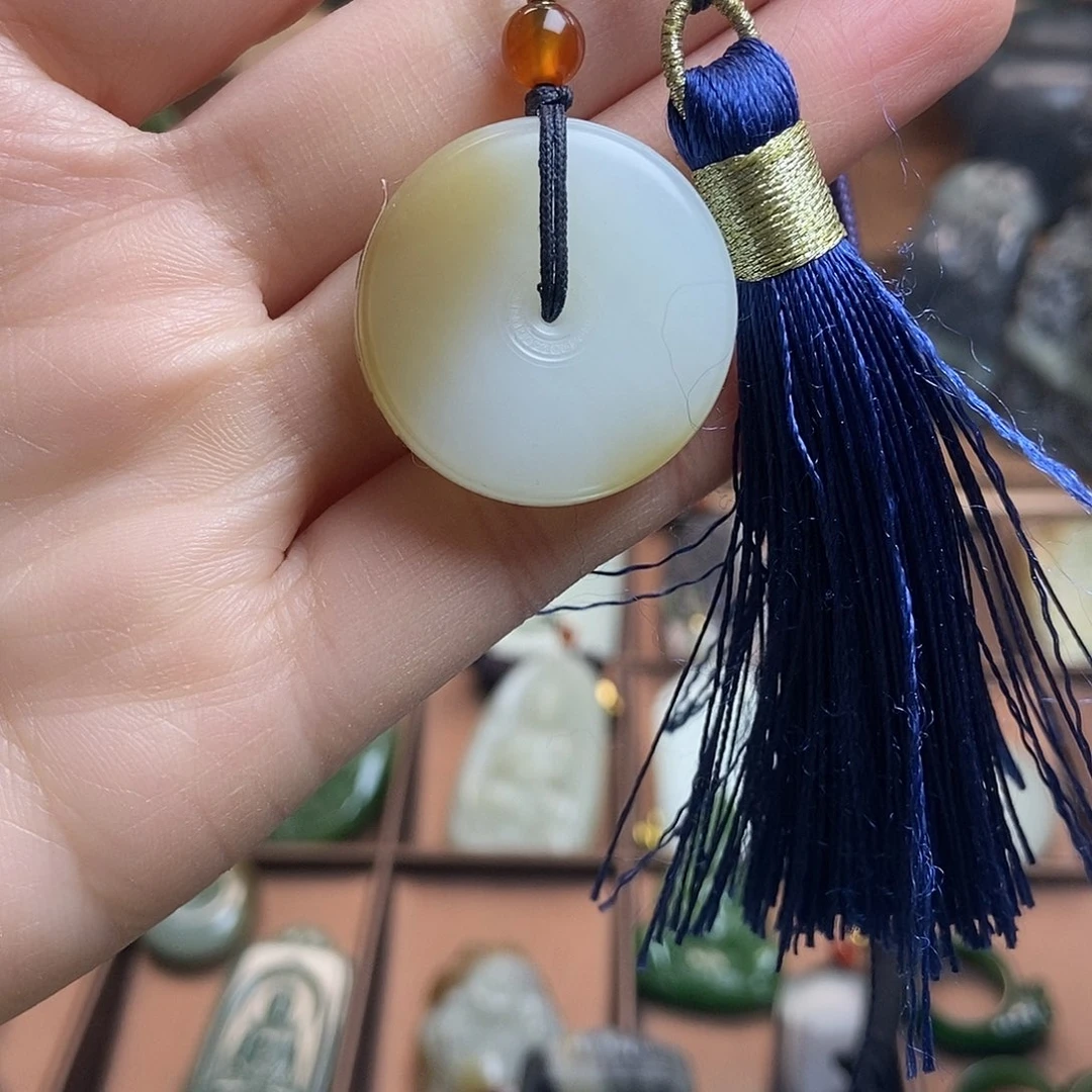 和田玉（糖玉）颈饰未镶嵌