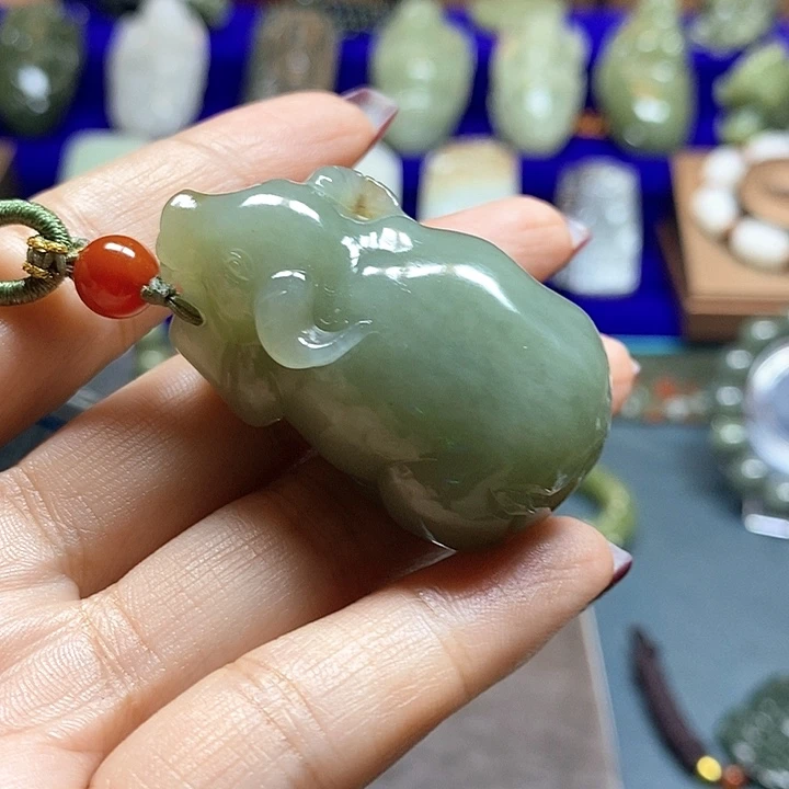 未镶嵌和田玉挂件
