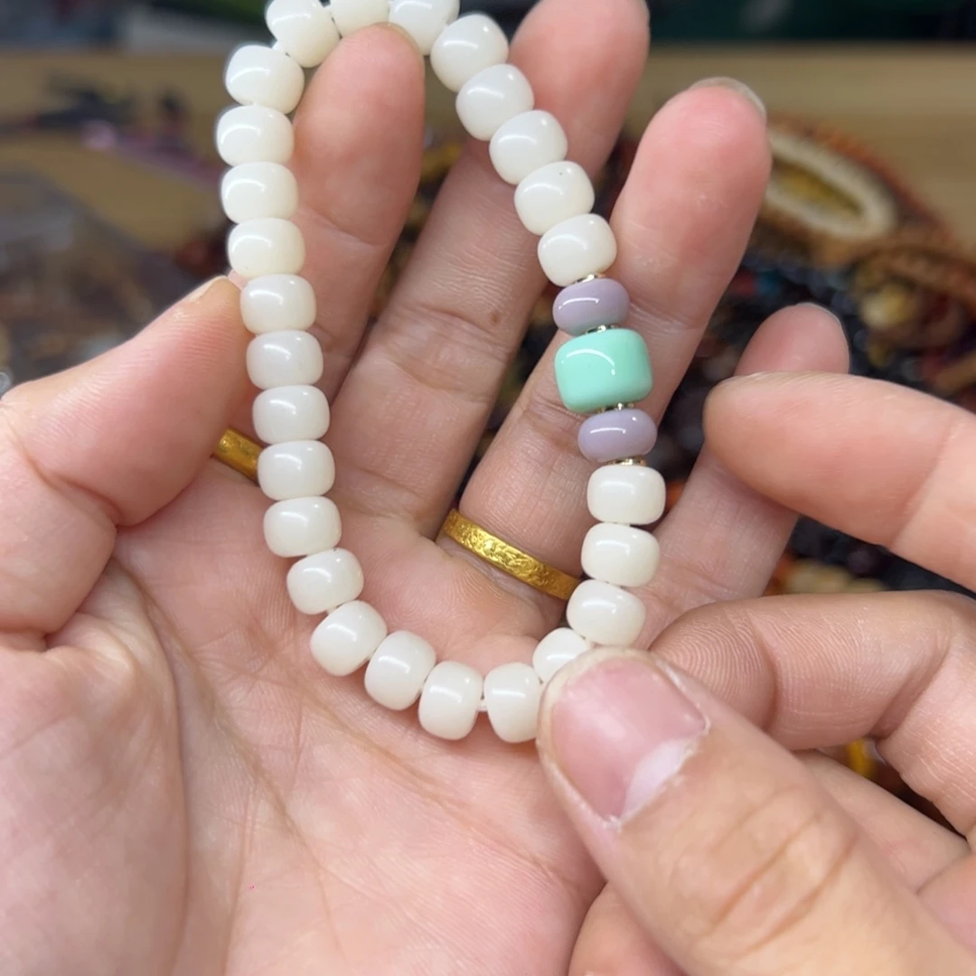 无事牌维腊木（绿檀）