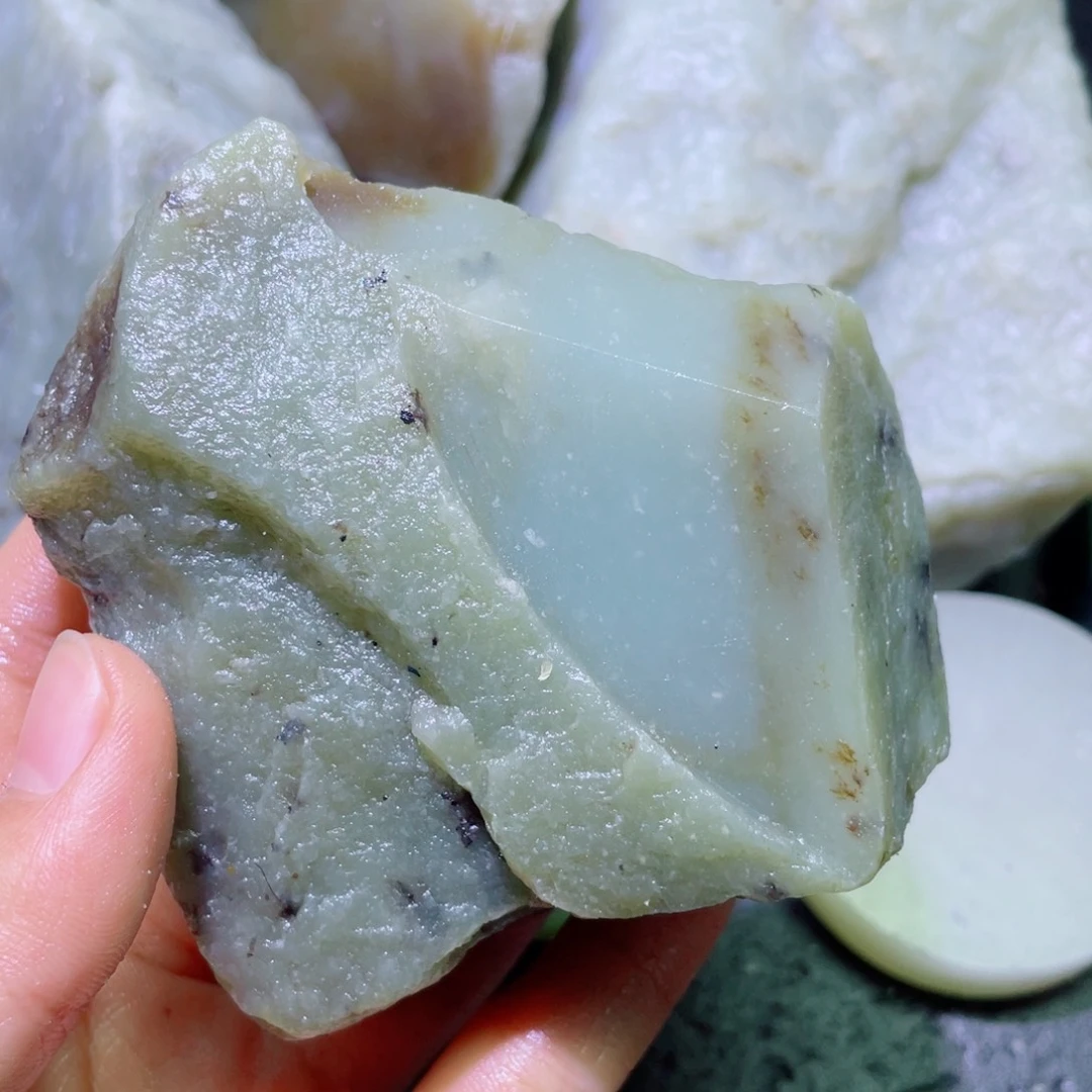 和田玉未镶嵌珠宝半成品