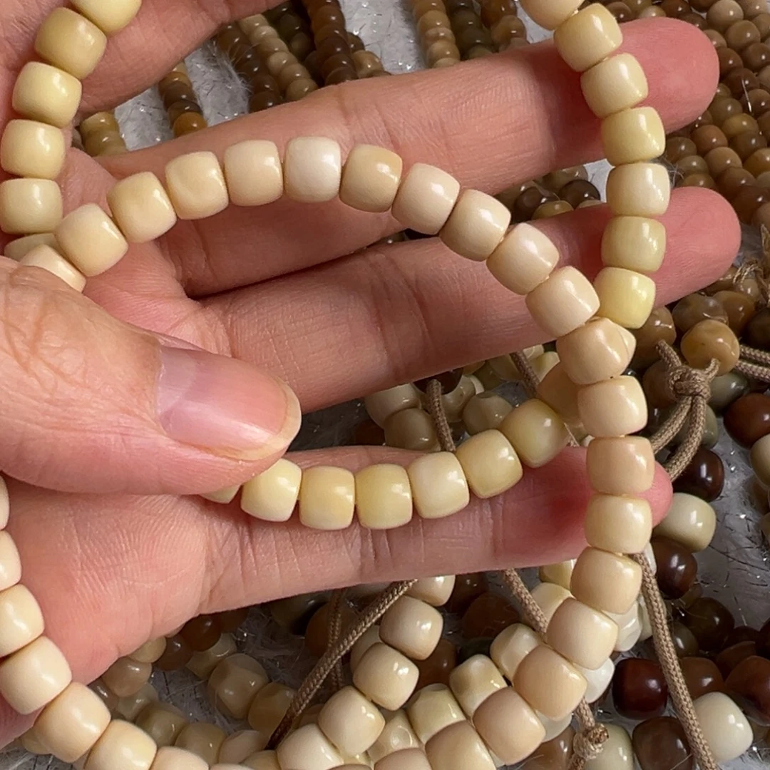 菩提籽类龙脊菩提小白龙卡7手串