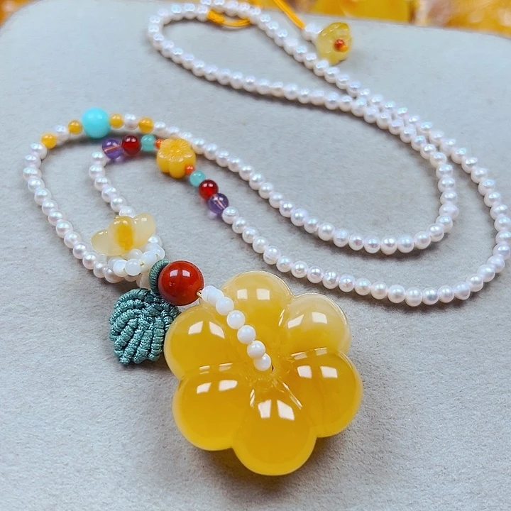 未镶嵌颈饰蜜蜡有钱花