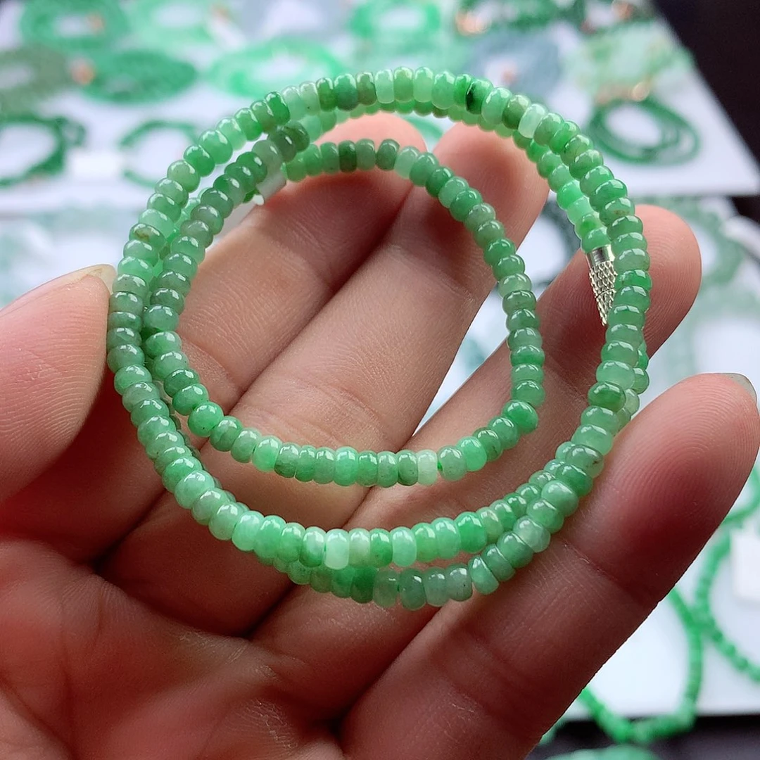 翡翠挂件未镶嵌项链