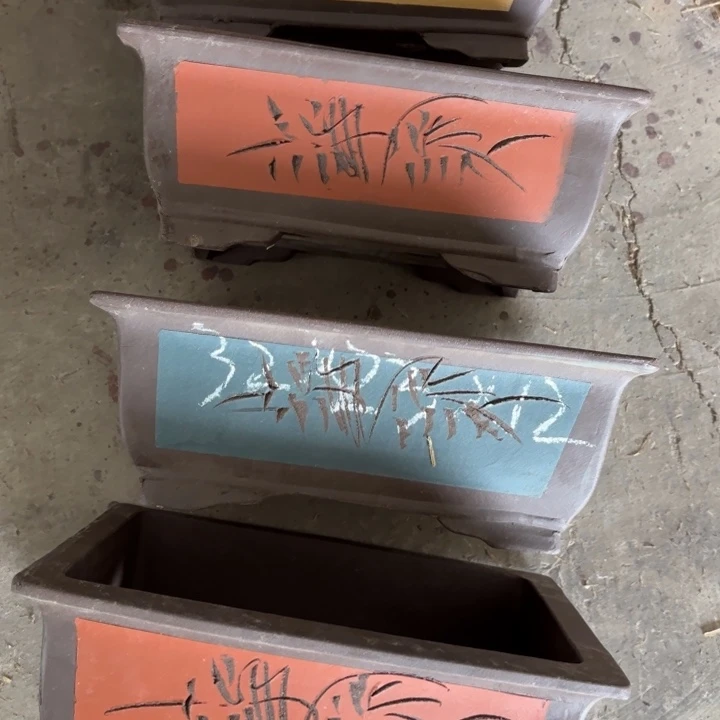 紫砂花盆100-4。