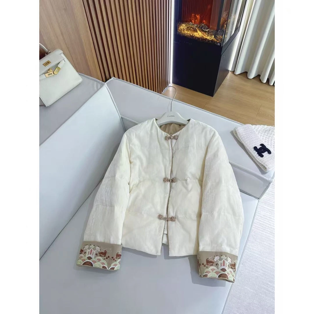 CANTIILAR “锦绣”新中式国风90白鸭绒丝绒外套 WT7222