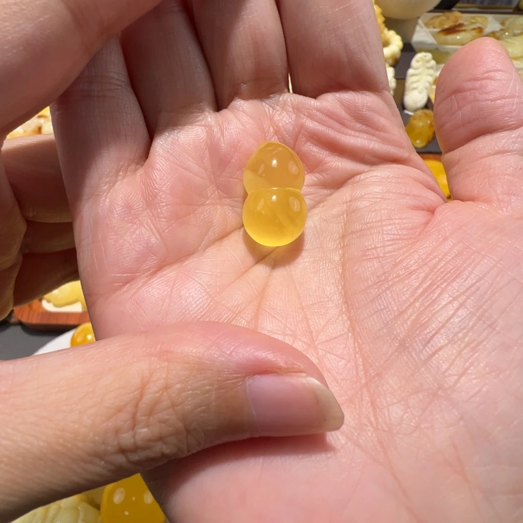 琥珀未镶嵌裸石蜜蜡