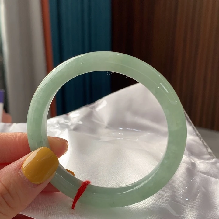 翡翠手镯未镶嵌翡翠手镯未镶嵌56.6圈口