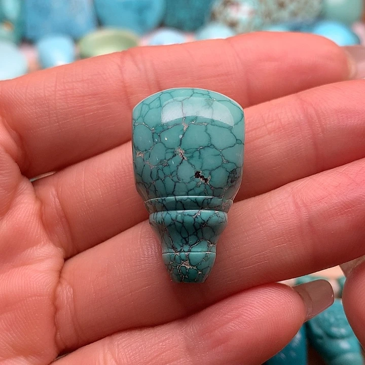 绿松石未镶嵌原矿高瓷无优化绿松石