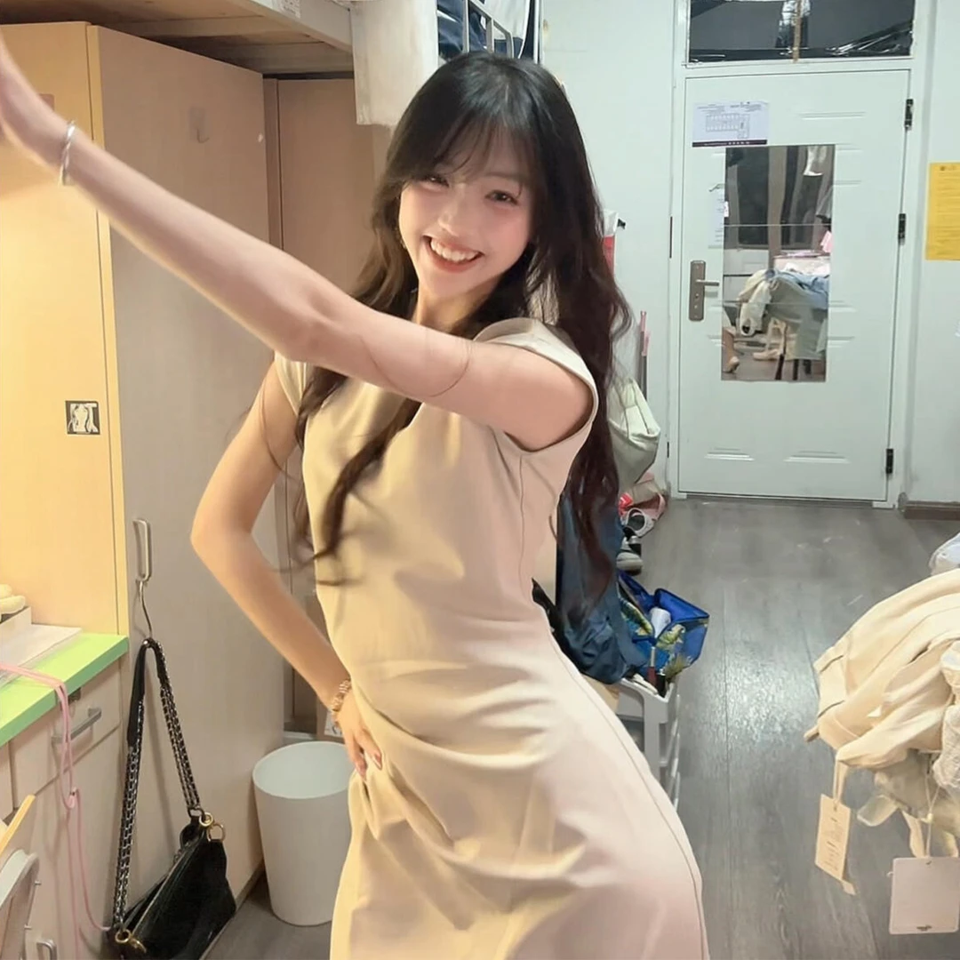 法式气质白色连衣裙子女装夏季2025新款高级感小个子收腰包臀长裙