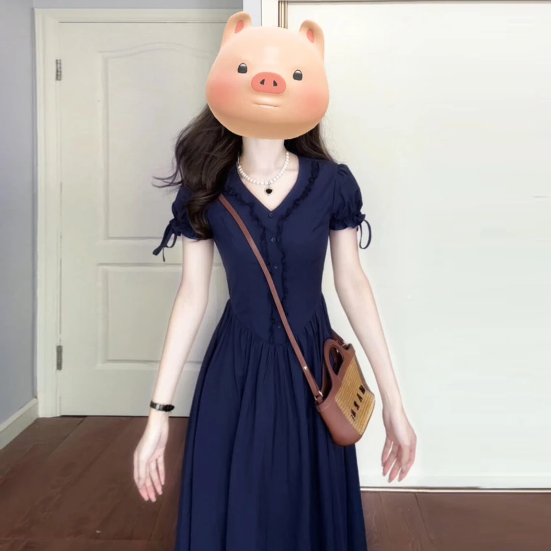 法式气质蓝色v领短袖连衣裙子女夏季2025新款高级感收腰显瘦长裙