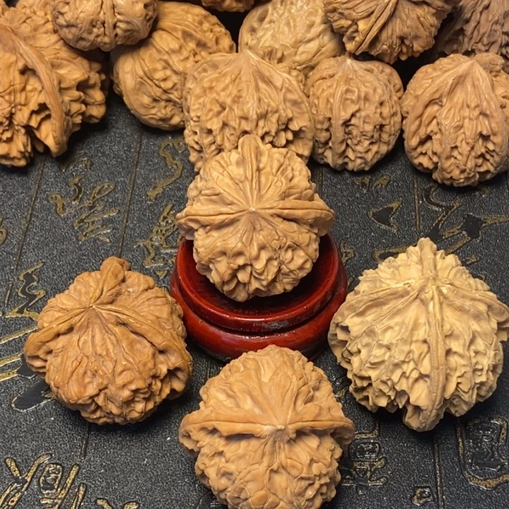 ****侯文玩核桃吊坠文玩核桃异形单只