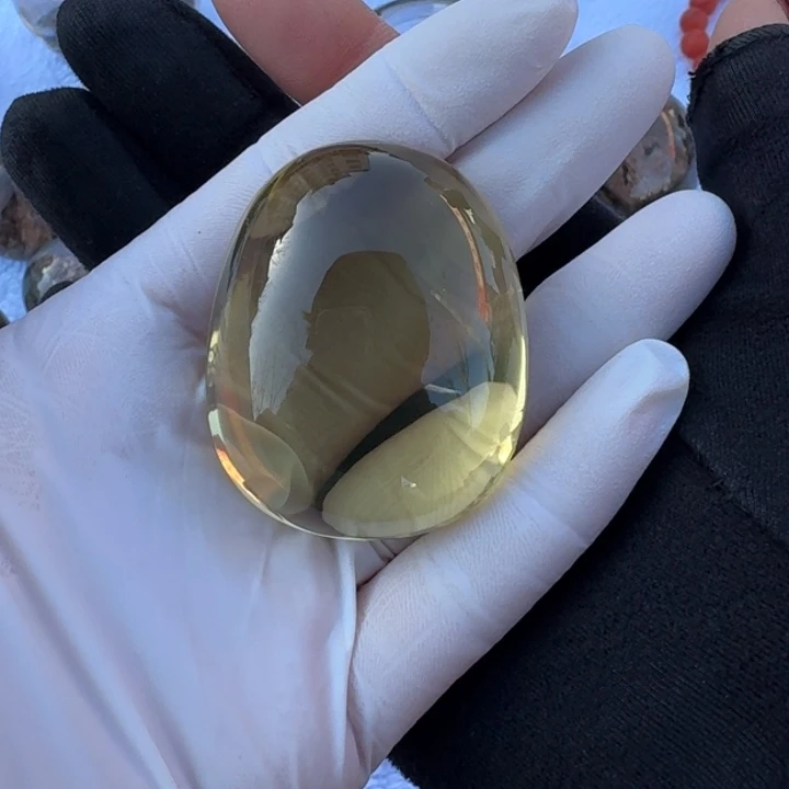 水晶颈饰未镶嵌黄水晶手把件