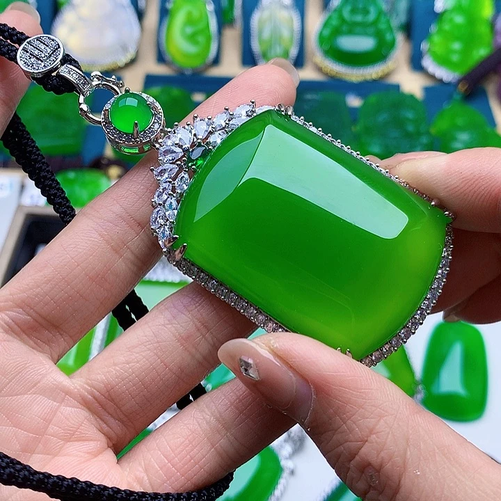 玛瑙/玉髓吊坠未镶嵌