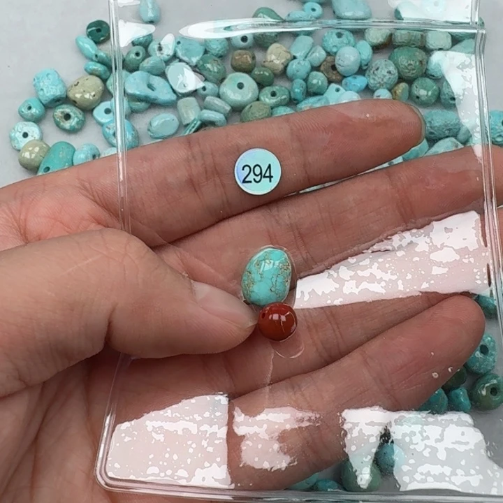 南红玛瑙未镶嵌珠宝奇石