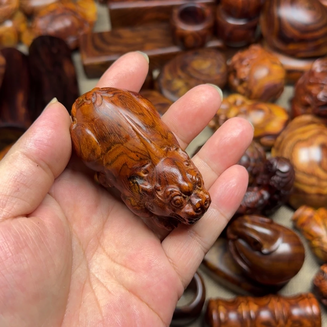 欢***猪黄花梨/降香黄檀我