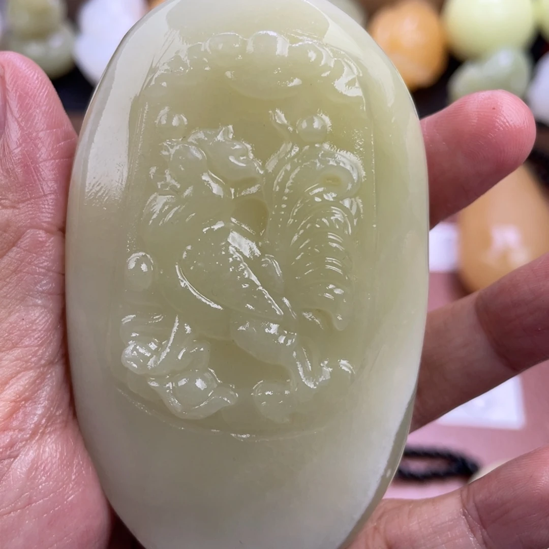 勇***惧石材天然古青石手把件