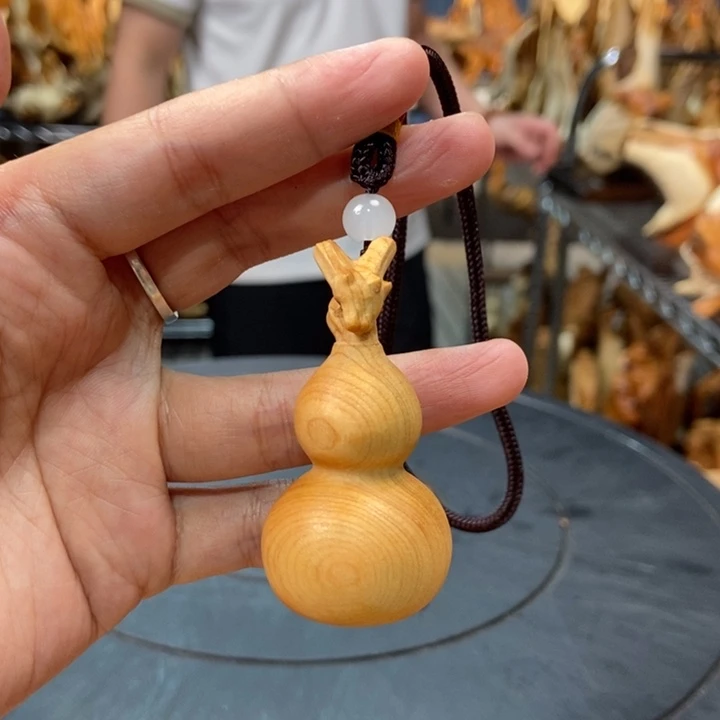 柏木（崖柏）手把件