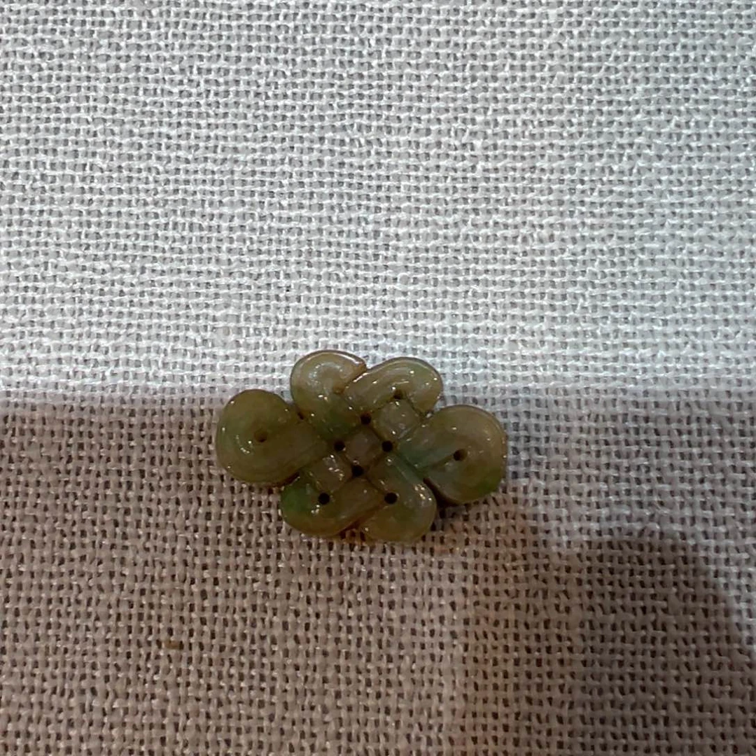 翡翠挂件未镶嵌钰***饰