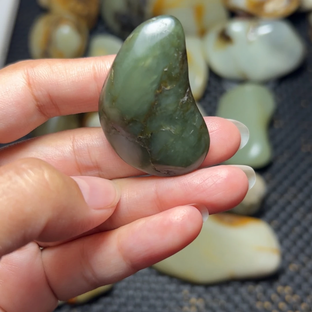 未镶嵌和田玉挂件A69