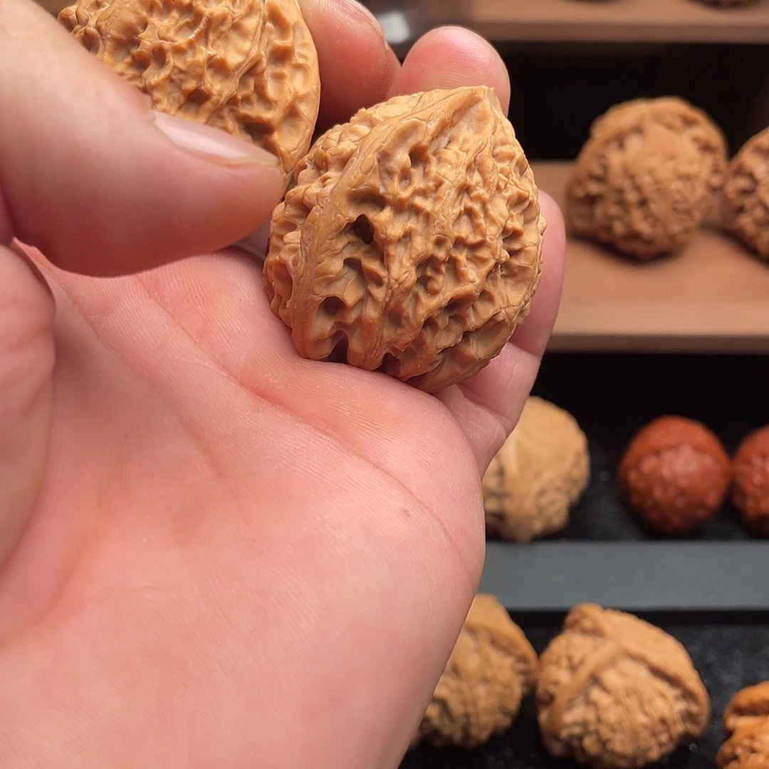 小***-吊坠文玩核桃金牛