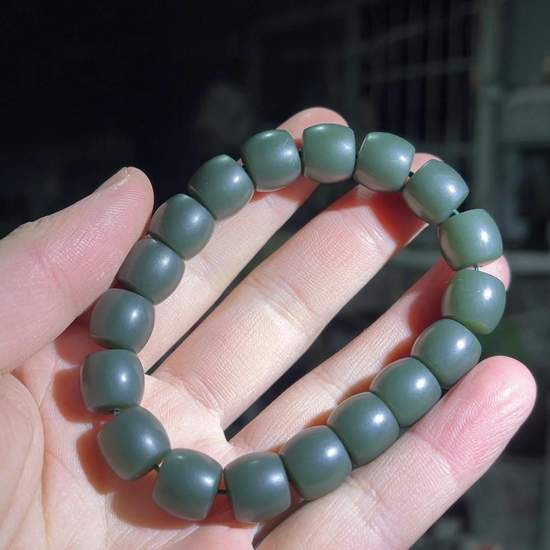 和田玉新疆沙枣青手串卡12未镶嵌