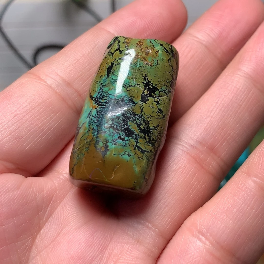 锦***饰绿松石未镶嵌珠宝奇石