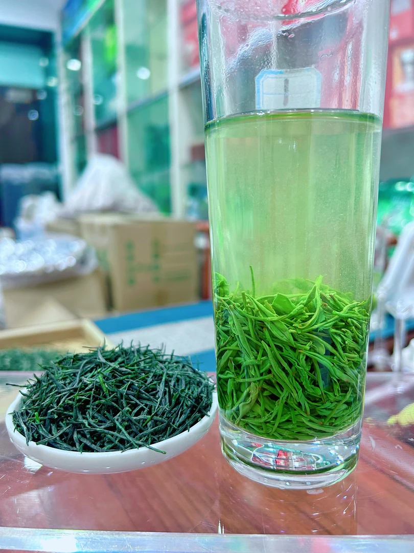 2025年保康店垭新茶谷雨浓香型栗香味一级炒青袋装礼盒云雾茶