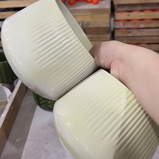 多肉绿植陶瓷花盆9.9包邮，有孔