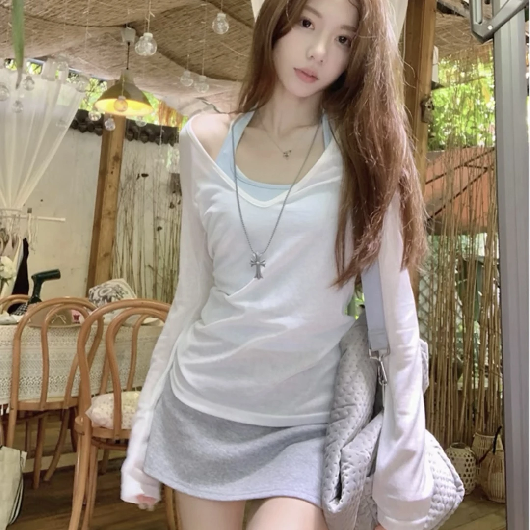 V领防晒长袖T恤夏季辣妹穿搭女气质修身显瘦挂脖上衣纯欲时尚罩衫