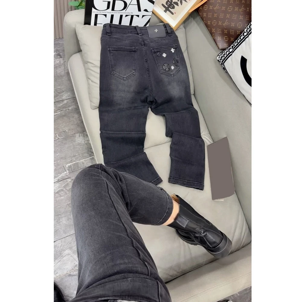 2025秋冬加绒大码黑灰色高腰弹力直筒牛仔裤女胖mm显瘦九分烟管裤