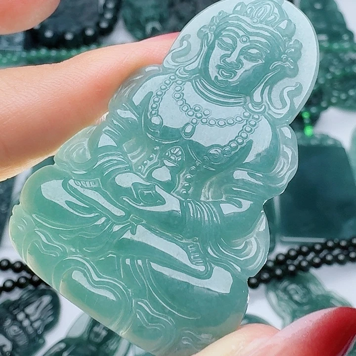 颈饰未镶嵌翡翠多样性发其一