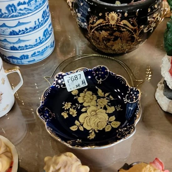 陶瓷直径17厘米微瑕特价出不退换
