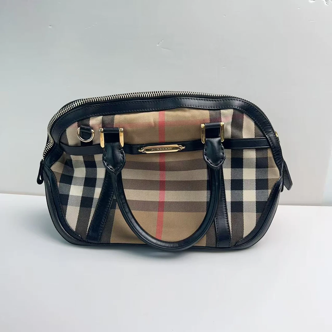 95新 BURBERRY/博柏利 博柏利格纹黑色百搭贝壳包